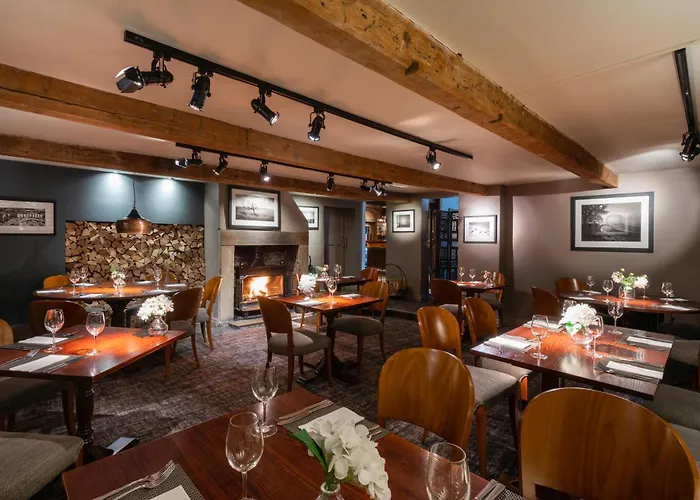 The White Hart At Lydgate