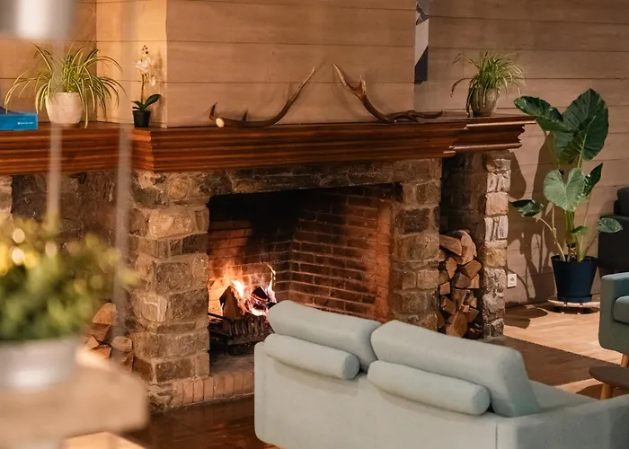 Hotel Snoe Mont Romies