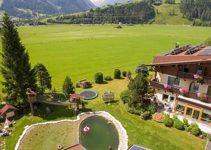 Simone'S Platzerl - Inklusive Taeglichem Freien Eintritt Tauern Spa - Nur 5 Gehminuten, Sommerkarte, Privatem Garten Mit Schwimmteich, Grill Und Saunabereich Kaprun