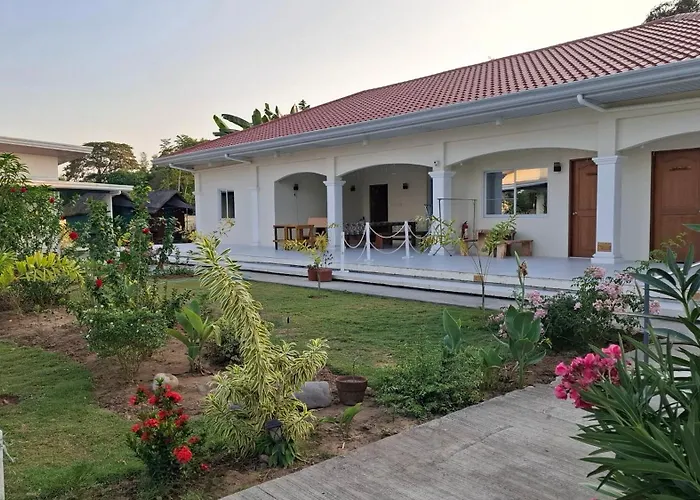The Kubo Gardens Hotel San Juan 