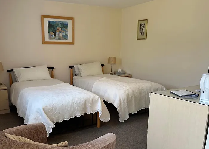 Newent Golf Club And Lodges