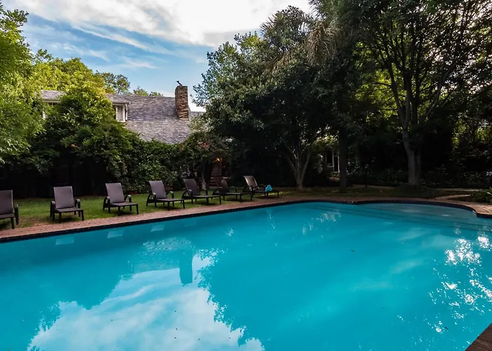 Melrose Place Boutique Hotel
