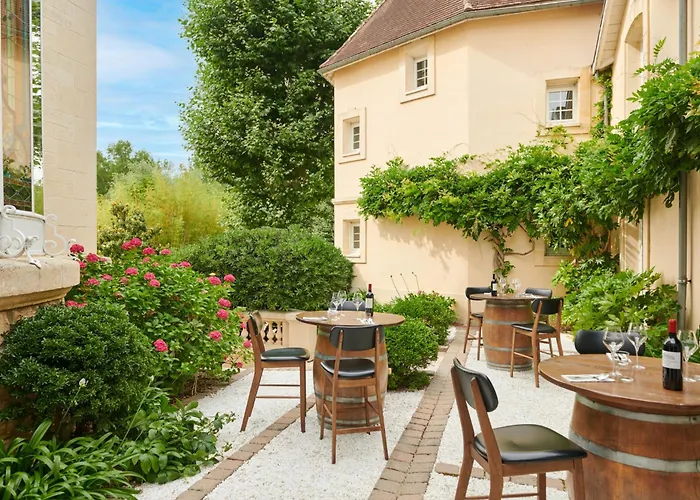 Château Hôtel Grand Barrail