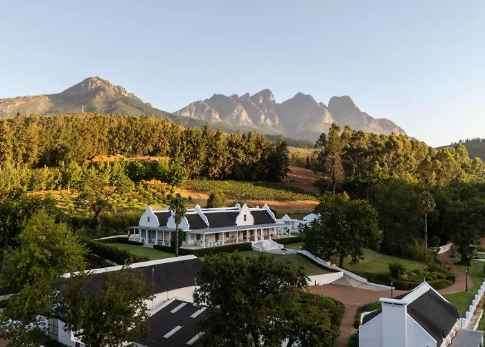The Doolhof Country House