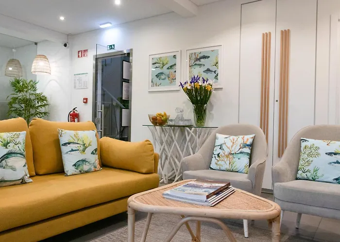 Avenue 41 Guest House Faro