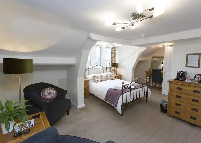 Rosslyn House