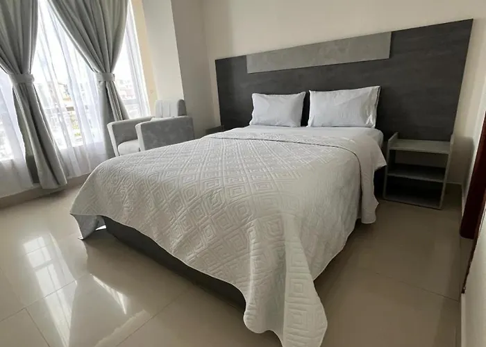Hotel Iberia Plaza