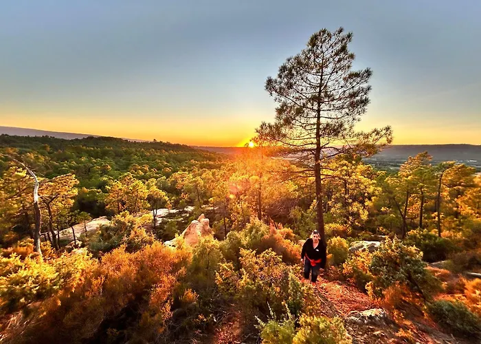 Hotel Les Cachots Roussillon