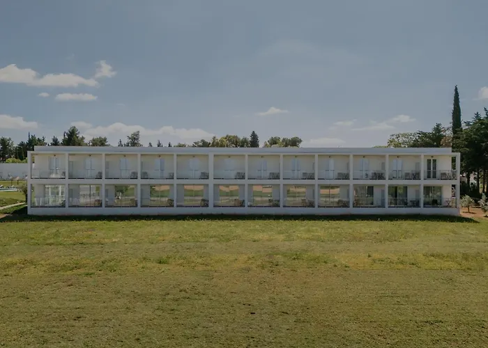 Serpa Hotel
