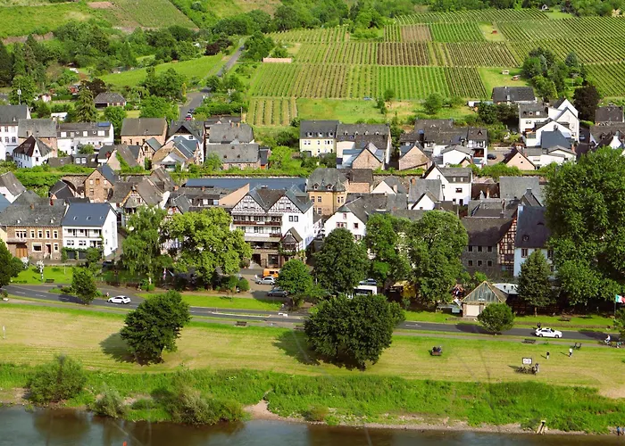 Hotel Weinhaus Hirschen Bruttig