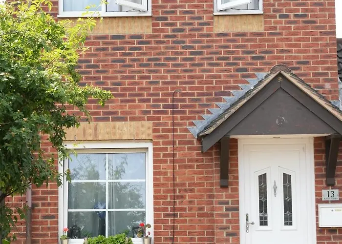 Apartment & Rooms In London