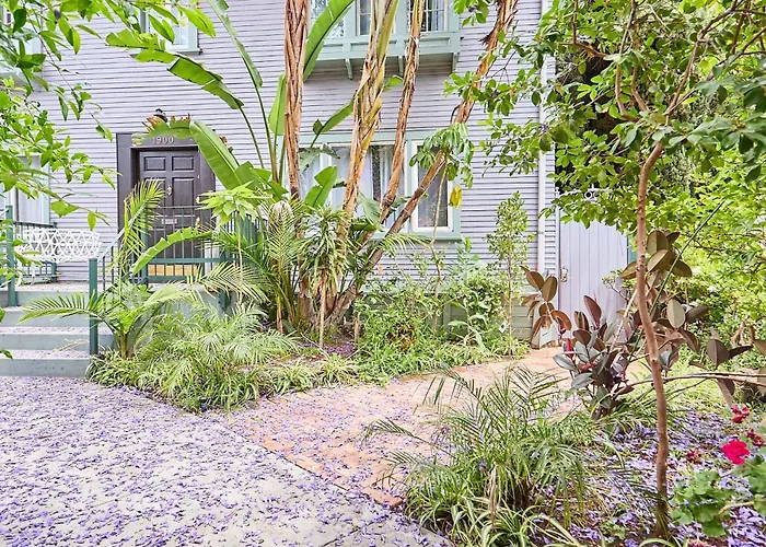 Hollywood Home