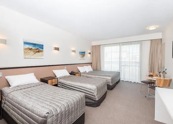 Macquarie 4 Star