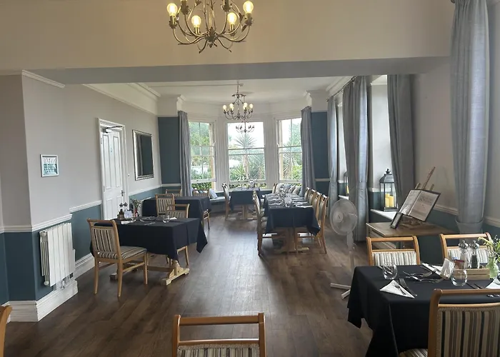 Foxes Hotel