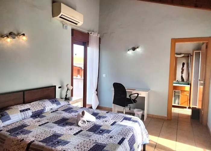 Hostal Llácer 1 estrella La Jara 
