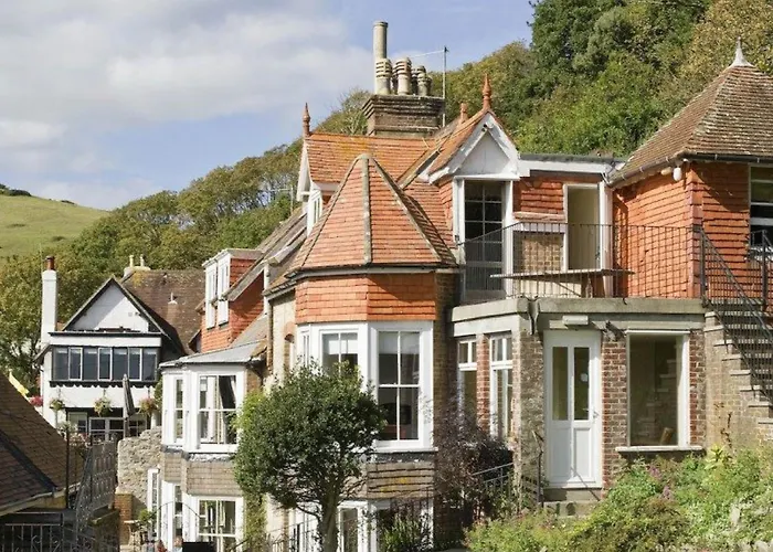 Bishops Cottage Lulworth Cove
