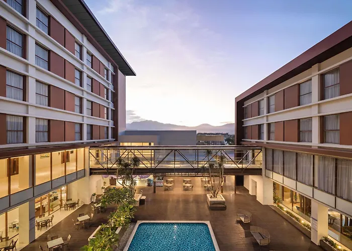 Mercure Padang