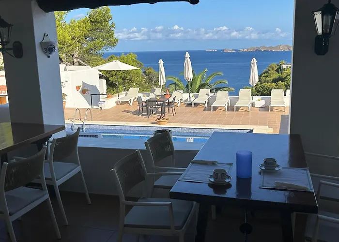 Hostal Cala Moli Cala Tarida 