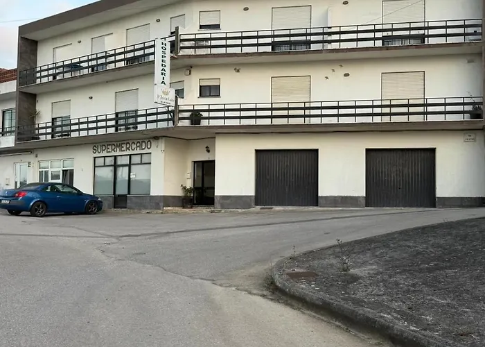 Alojamento Dona Inês de Castro Atouguia Da Baleia