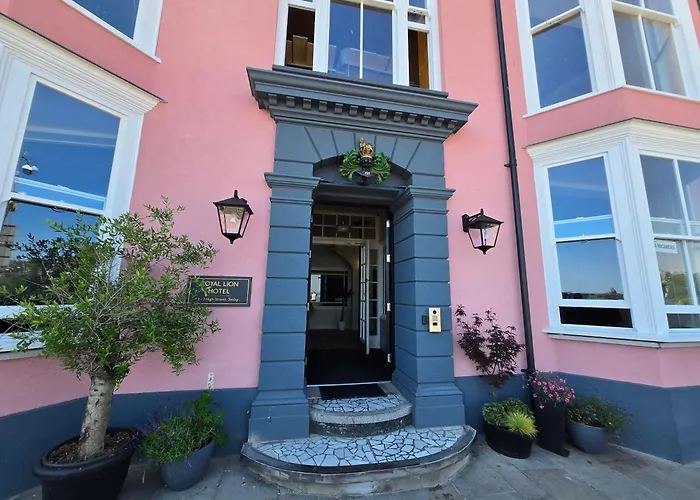 Royal Lion Hotel