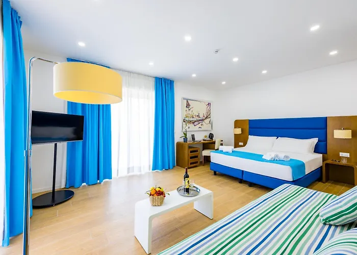 Carlo III Guest House