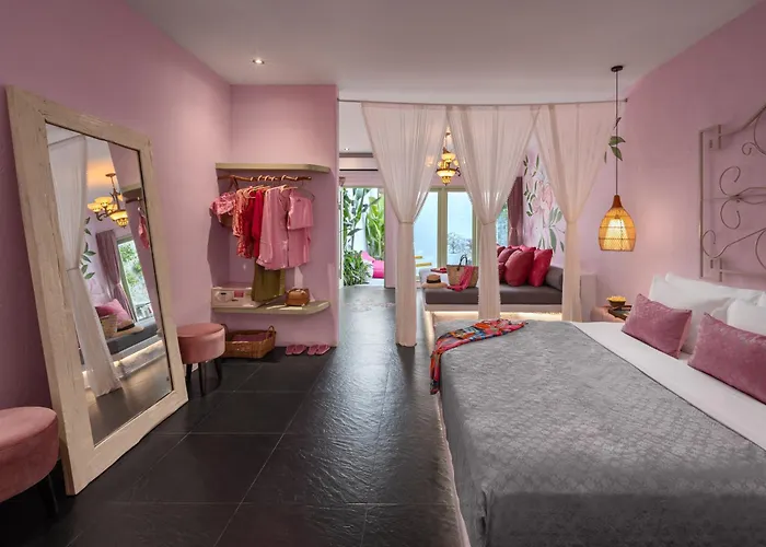 Pinkcoco Uluwatu - Constant Surprises & For Cool Adults Only