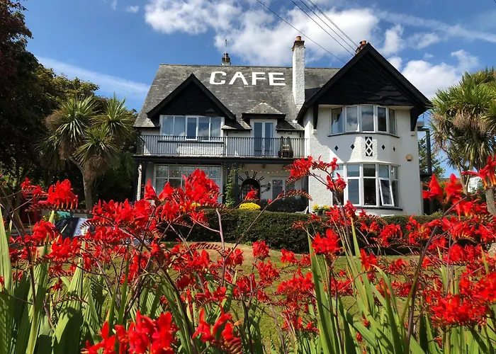 Cairn Bay Lodge