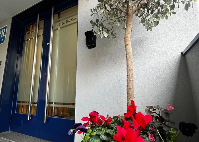 Hostal La Poetisa - Auto Check-In