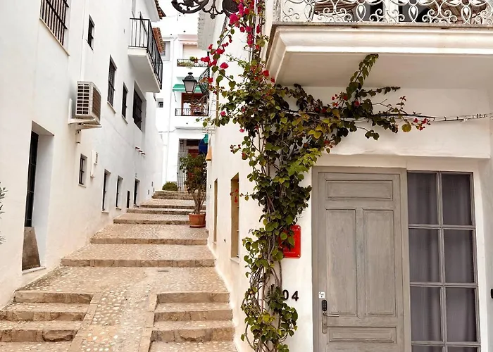 Blue Sardine Hostal Boutique (Adults Only)