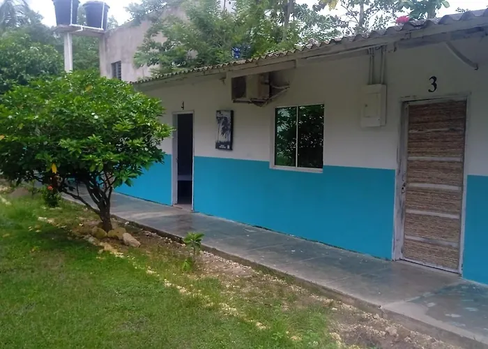 Yolimar Hostal y Camping