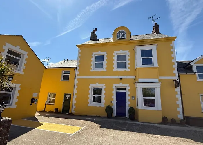 Watermead House