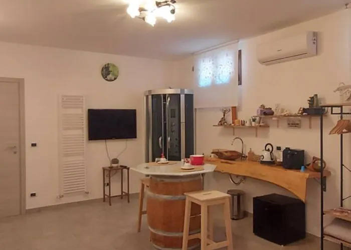 Casa F.
