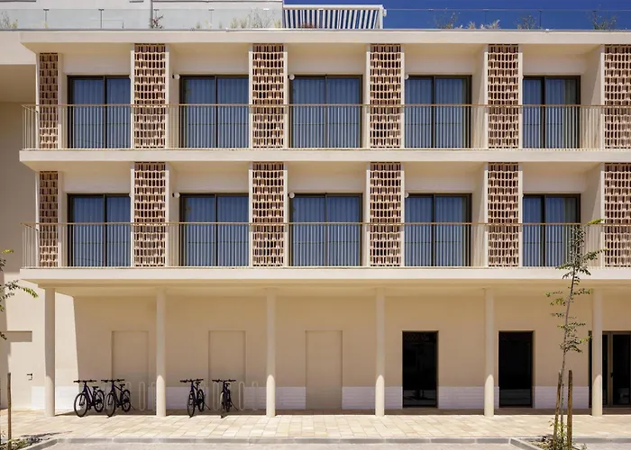 Amarello Hotel Praia Santo André, Tapestry Collection by Hilton