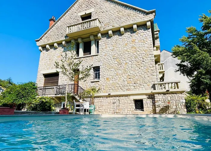 La Maison au toit vert
