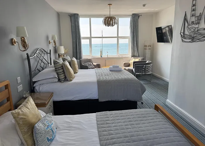 Mariners Hotel