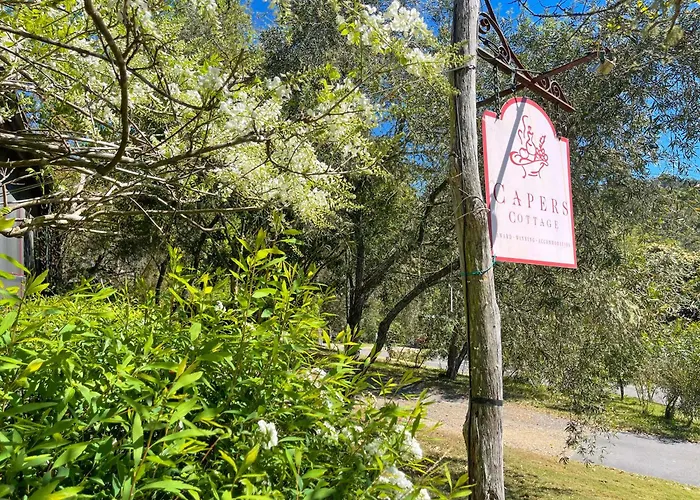 Capers Cottage And Barn Accommodation