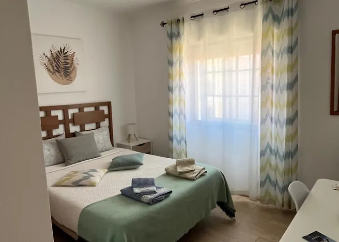 Hotel Casa Isa By Natasha Gomes Almograve