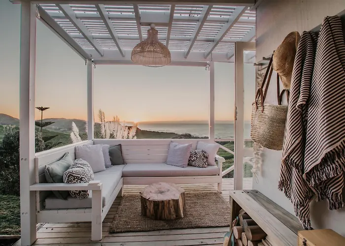 Hinterland Retreat