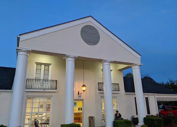Days Inn By Wyndham Natchez