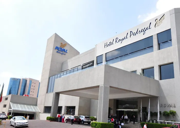 Royal Pedregal