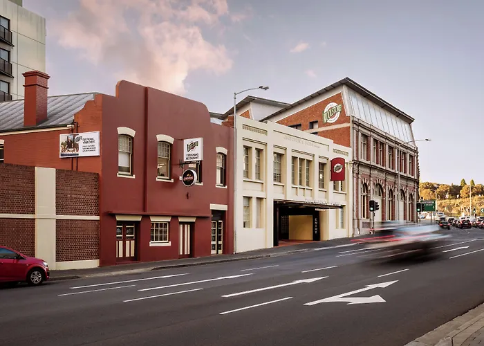 The Old Woolstore Apartment Hotel
