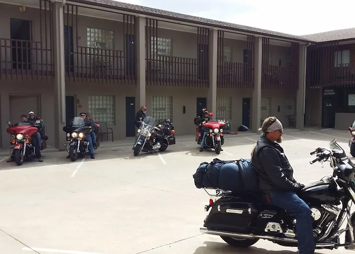 Bear Lodge Motel