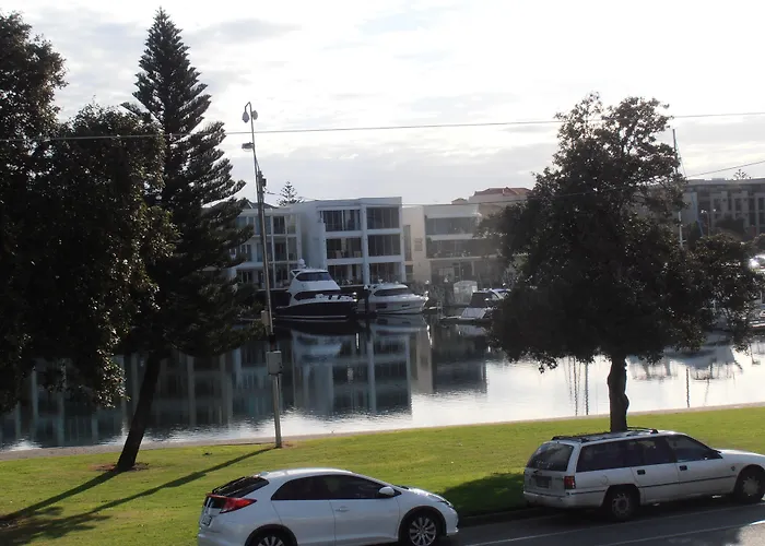 Haven Marina Motel