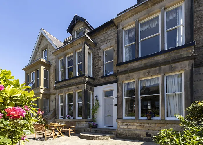 Wynnstay House