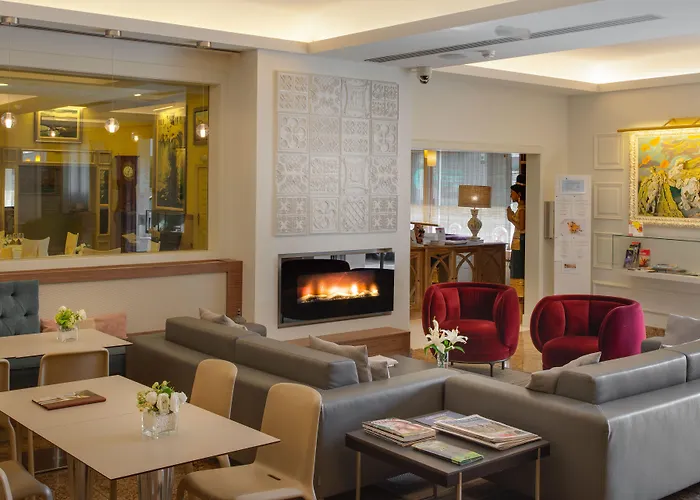 Hotel Pirineos Figueres by Pierre&Vacances