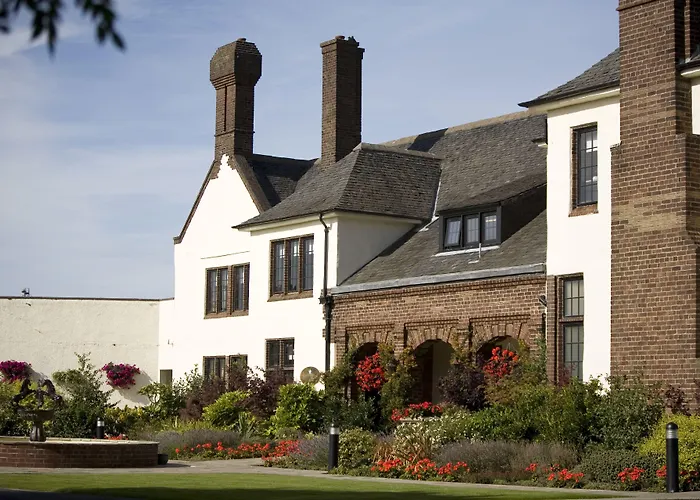 Western House Hotel At Ayr Racecourse