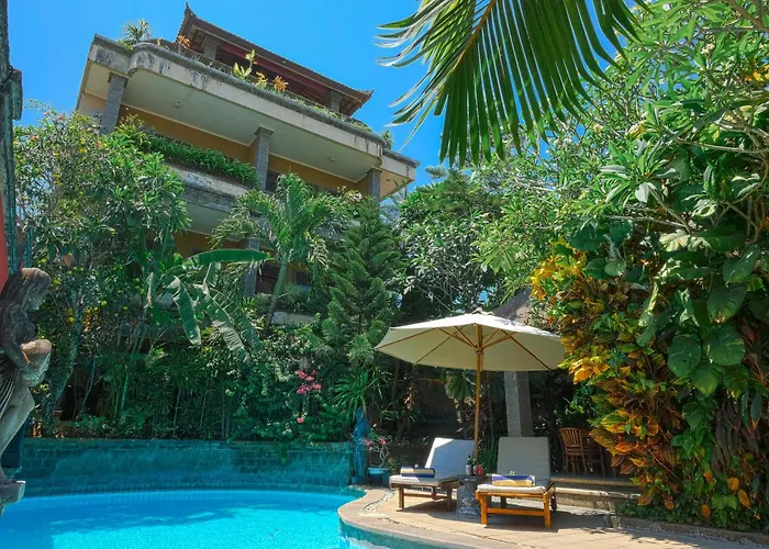 Ellies Hotel
