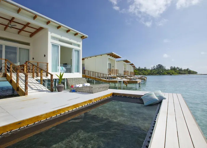 Holiday Inn Resort Kandooma Maldives: Kids Stay, Eat & Dive Free