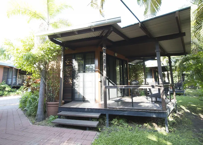 Palms City Resort