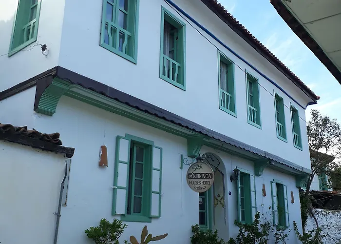 Kirkinca Hotel